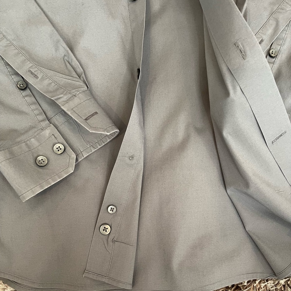 Express Modern Fit Button Up - Picture 7 of 15
